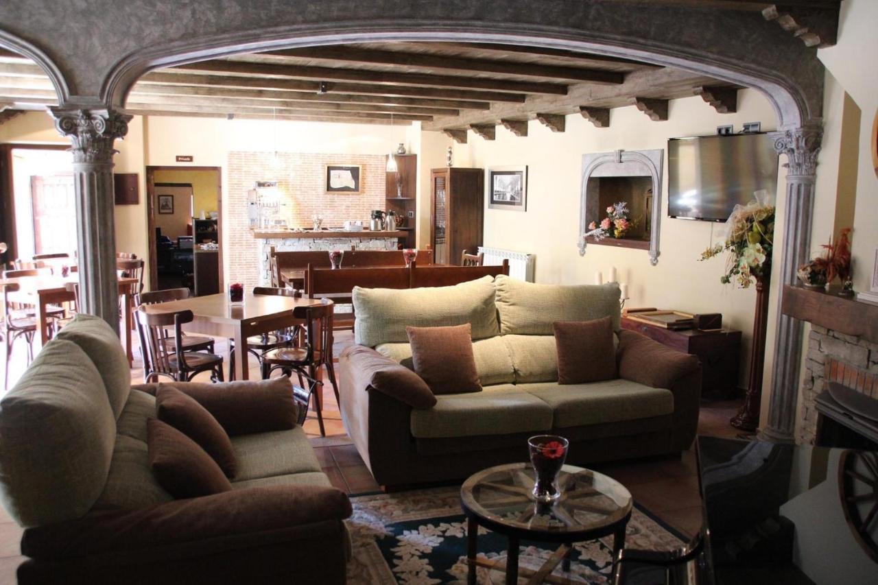 Hotel Rural Monasterio De Ara Mada Santa Colomba de las Arrimadas Eksteriør billede
