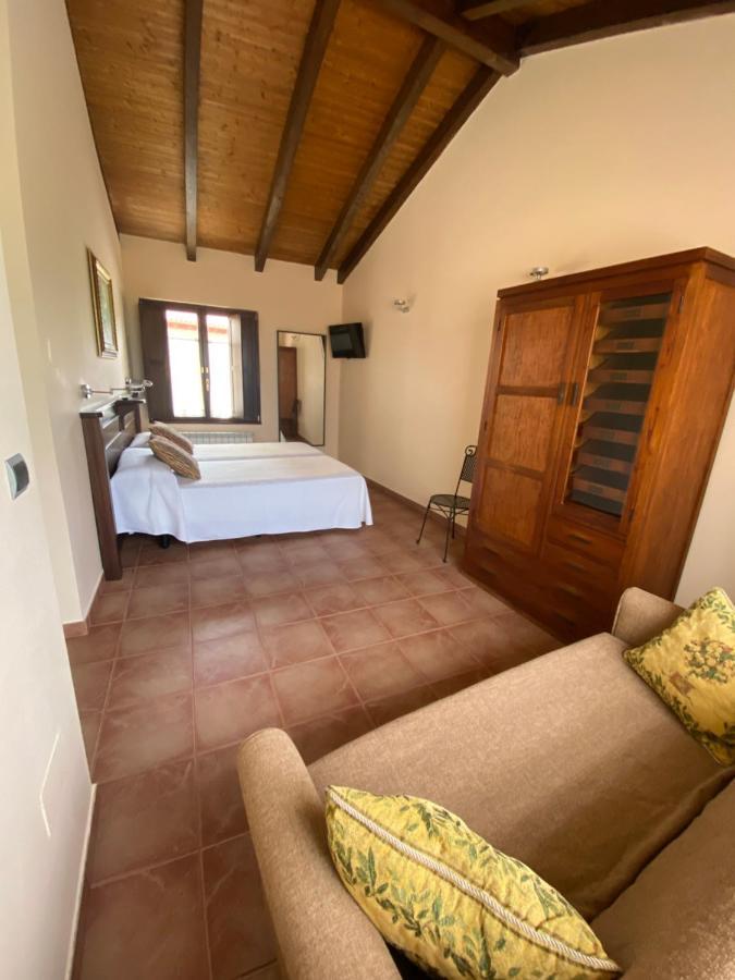 Hotel Rural Monasterio De Ara Mada Santa Colomba de las Arrimadas Eksteriør billede