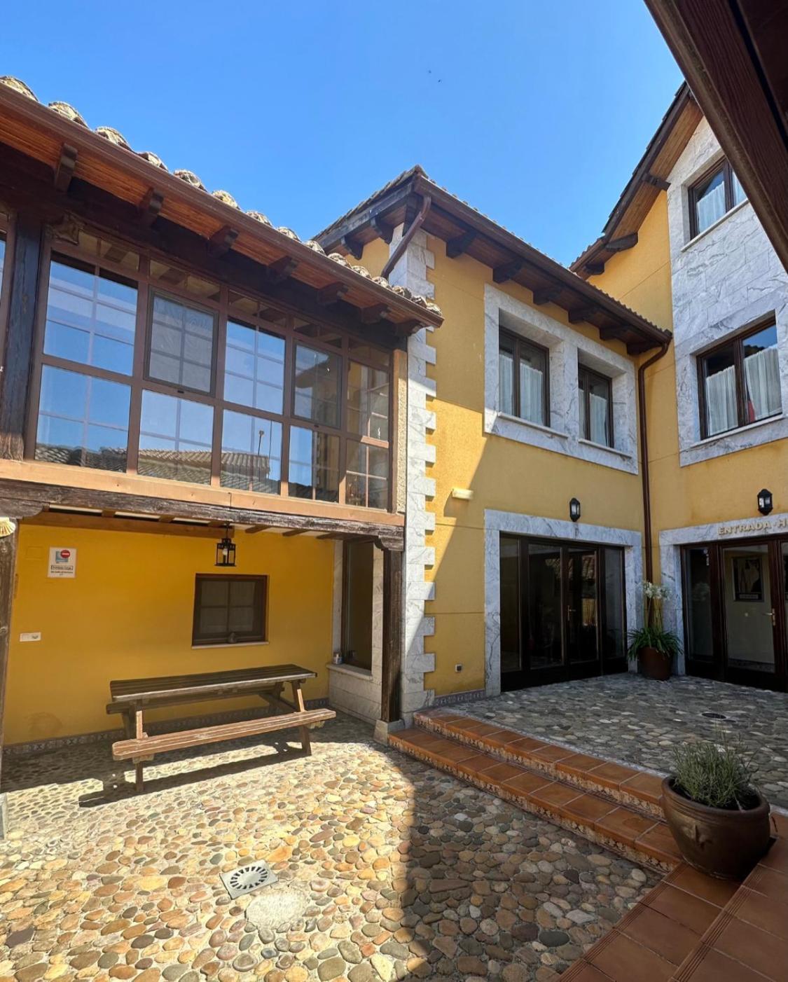 Hotel Rural Monasterio De Ara Mada Santa Colomba de las Arrimadas Eksteriør billede